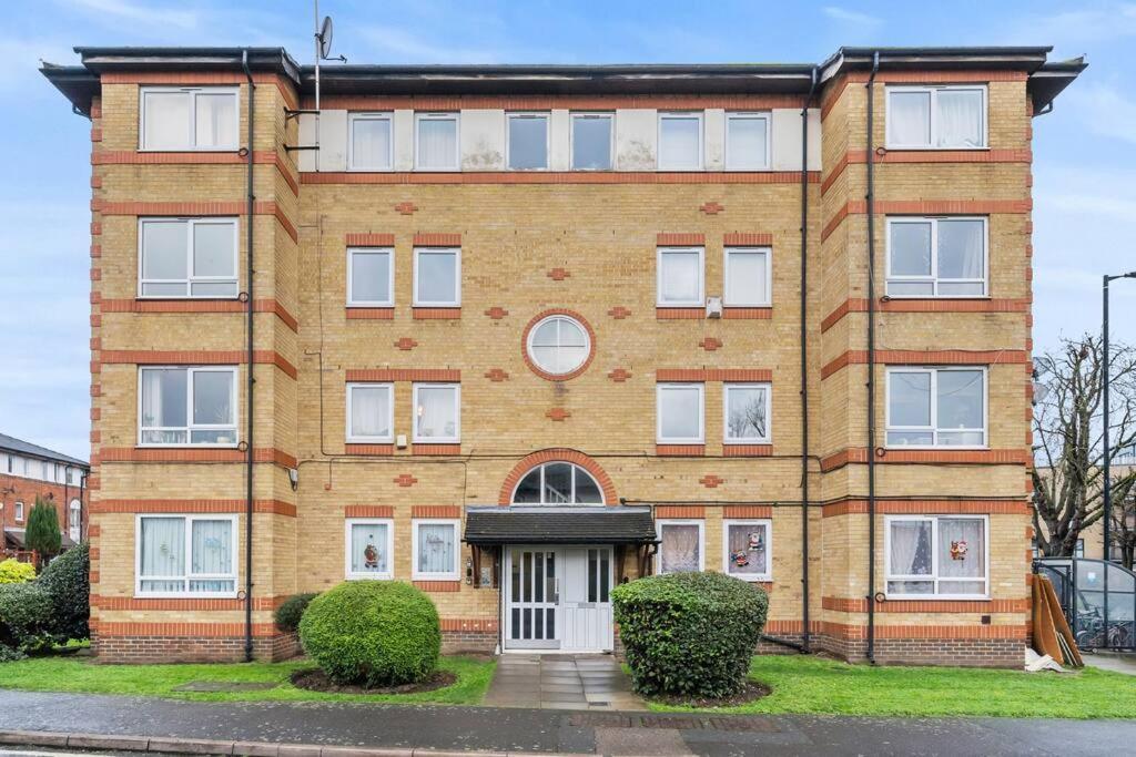 Cozy Apartment In Greater London - 1Br,1 Bath Exterior photo
